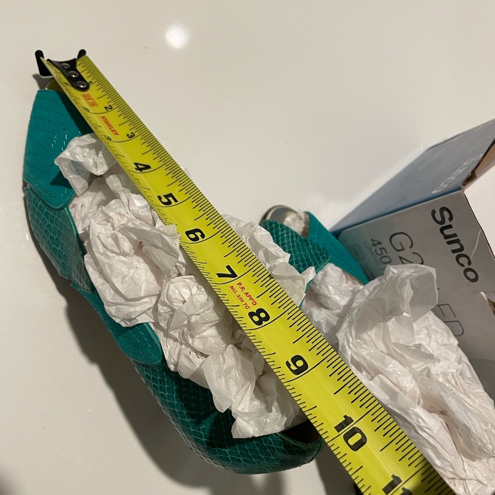 Loeffler RANDALL Size 8 - Picture 12 of 12